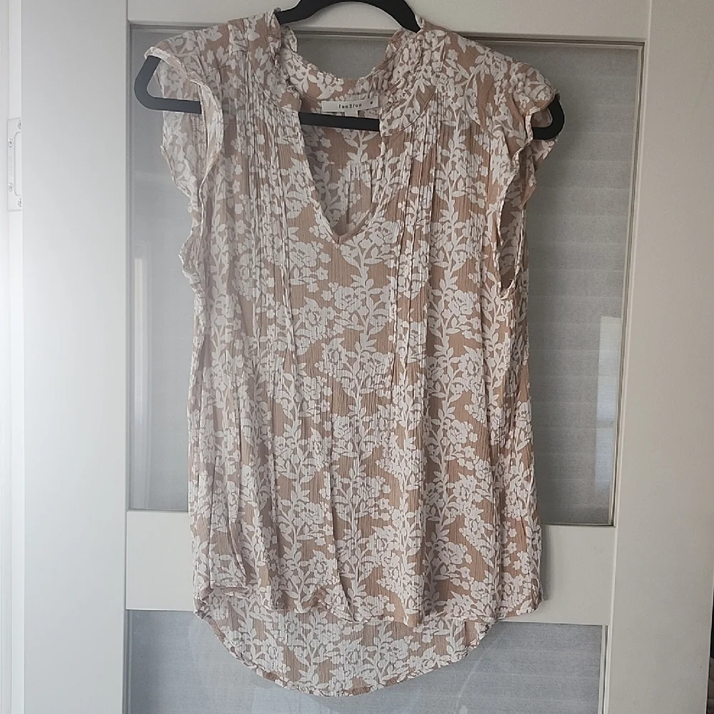 Fun 2 Fun Cream Ruched Blouse - Picture 1 of 2